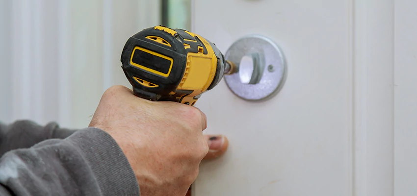 Street Locksmith For Smart Lock Repair in Half Moon Bay, CA