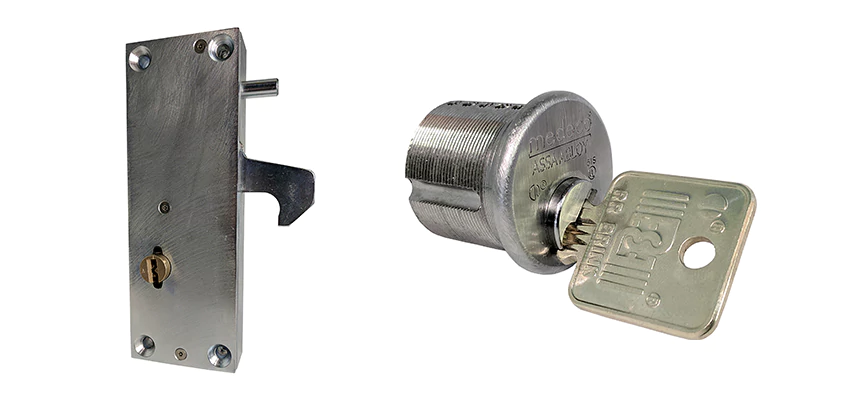 RR Fence Gates Brink Locks Repair in Half Moon Bay, California